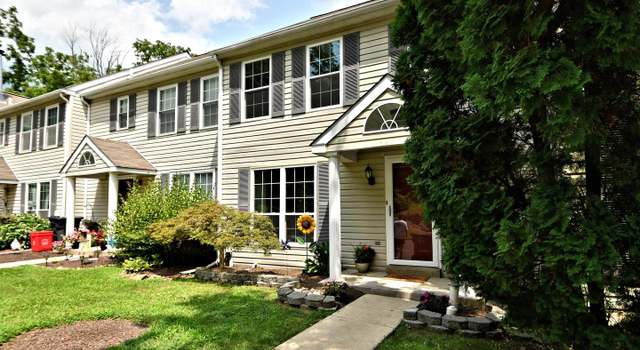 Photo of 138 Village Dr, Schwenksville, PA 19473