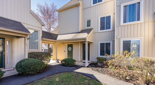 Photo of 128 Woodlake Dr, Marlton, NJ 08053