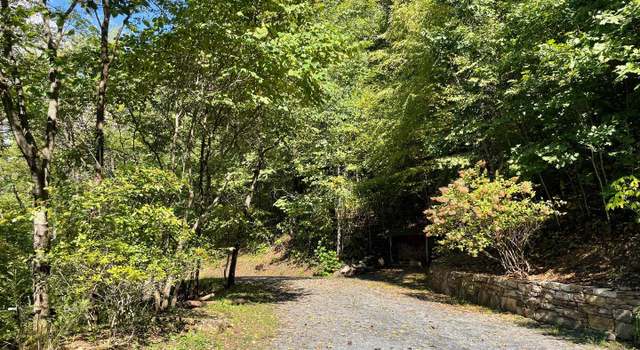 Photo of 326 Swindler Hollow Rd, Sperryville, VA 22740