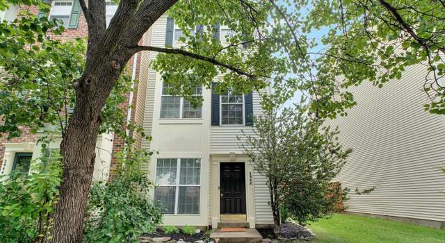 Photo of 2442 Old Farmhouse Ct, Herndon, VA 20171