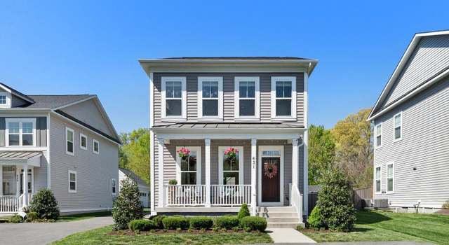 Photo of 631 E G St E, Purcellville, VA 20132