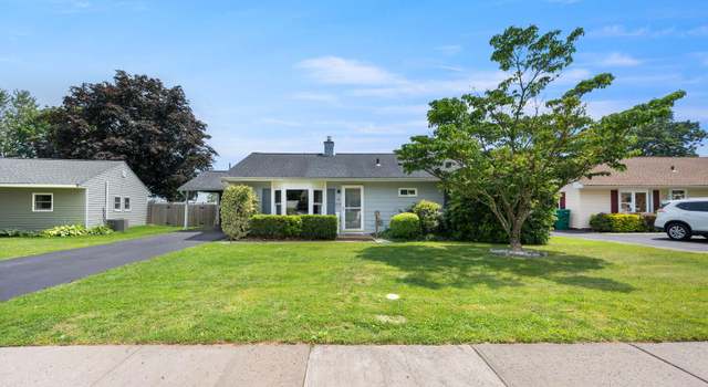 Photo of 672 Austin Dr, Fairless Hills, PA 19030