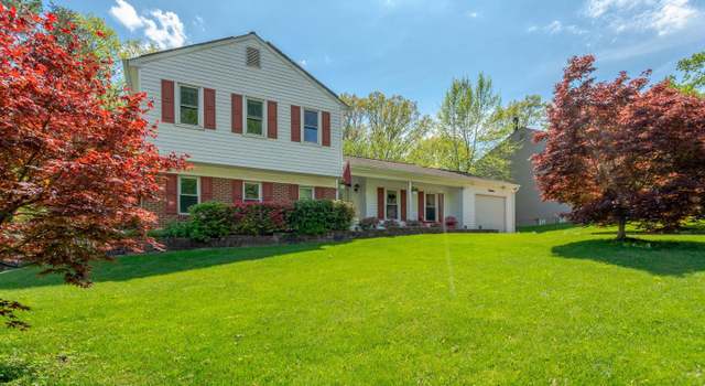 Photo of 9341 Tartan View Dr, Fairfax, VA 22032