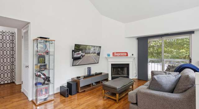 Photo of 5807 Orchard Hill Ct #5807, Clifton, VA 20124