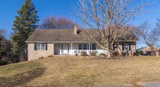 Photo of 470 Overhill Dr, Chambersburg, PA 17202