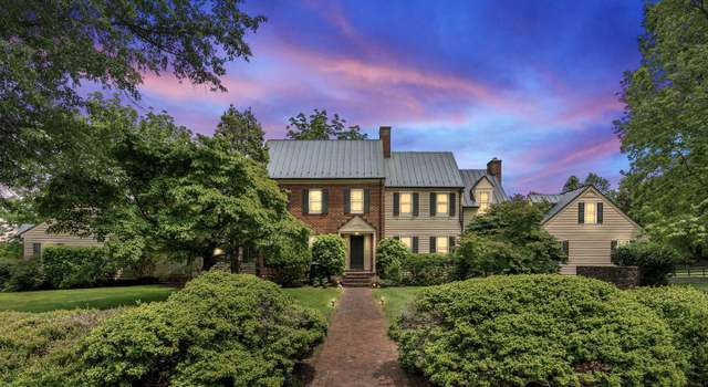 Photo of 10052 Possum Hollow Dr, Delaplane, VA 20144