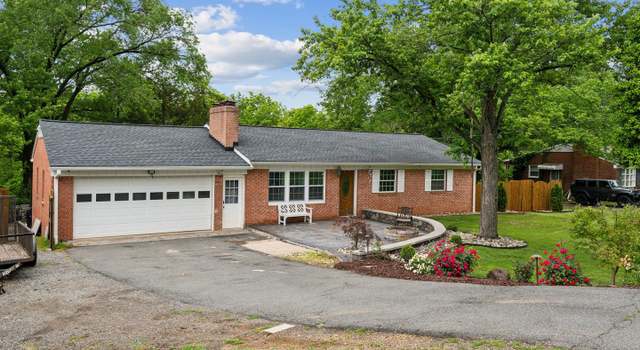 Photo of 8412 Impalla Dr, Manassas, VA 20110