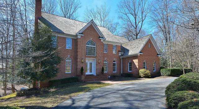 Photo of 9899 Windy Hollow Rd, Great Falls, VA 22066