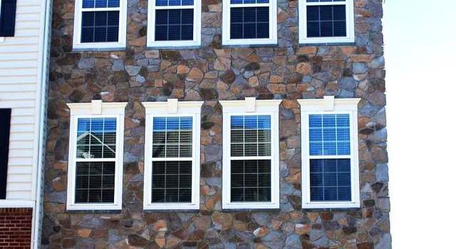 Photo of 42217 Dean Chapel Sq, Chantilly, VA 20152