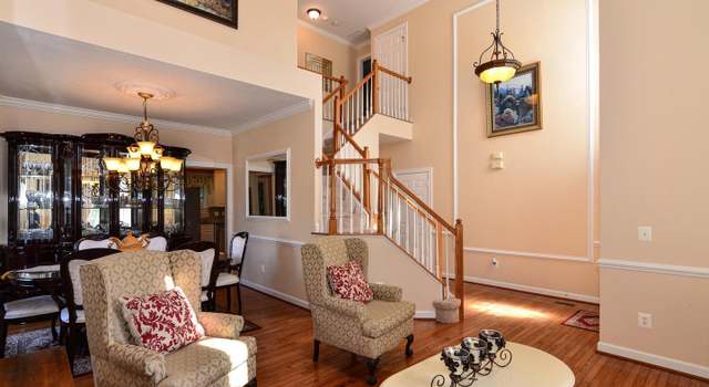 Photo of 42988 Melanie Ct, Ashburn, VA 20147