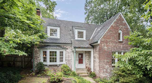 Photo of 4616 Butterworth Pl NW, Washington, DC 20016