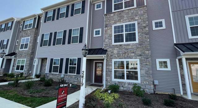 Photo of 2467 Spring Water Cir, Lancaster, PA 17601