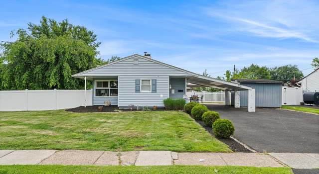Photo of 1 Swan Ln, Levittown, PA 19055