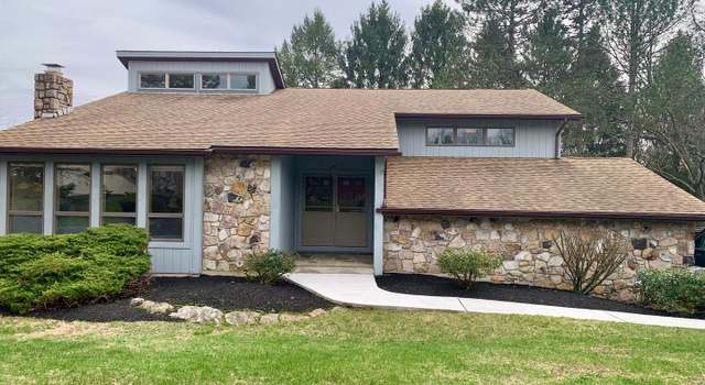 Photo of 8216 Peach Ln, Fogelsville, PA 18051