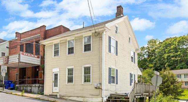 Photo of 35 Manchester St, Glen Rock, PA 17327