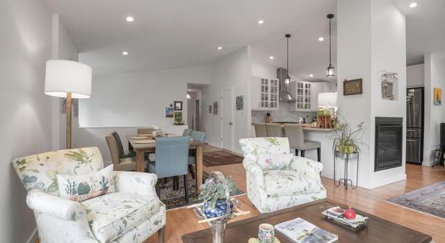 Property at 6322 Walhonding Rd, Bethesda, MD 20816, 4 beds, 3.5 baths