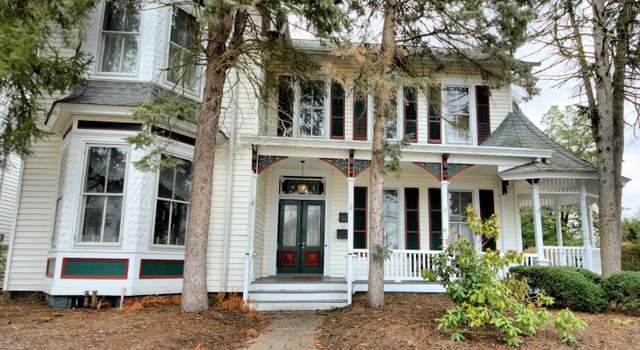 Photo of 46 N Main St, Cranbury, NJ 08512