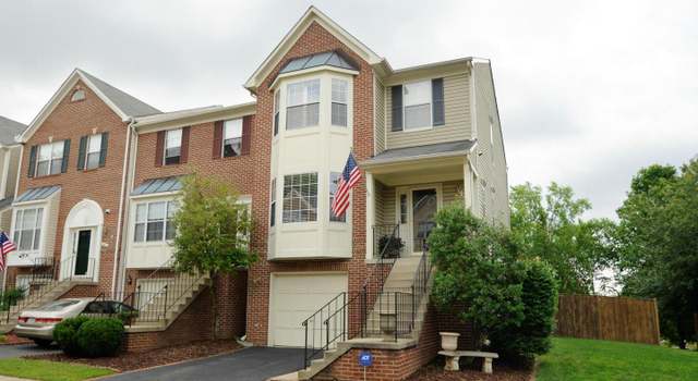 Photo of 5615 Glenwood Mews Dr, Alexandria, VA 22315