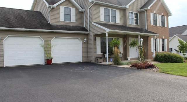 Photo of 1698 Rock Rd, Chambersburg, PA 17202