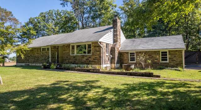 Photo of 119 Quarry Rd, Pipersville, PA 18947