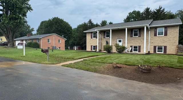 Photo of 18130 Clearway Dr, Hagerstown, MD 21740