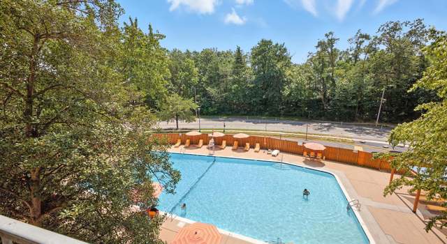 Photo of 2500 N Van Dorn St #406, Alexandria, VA 22302