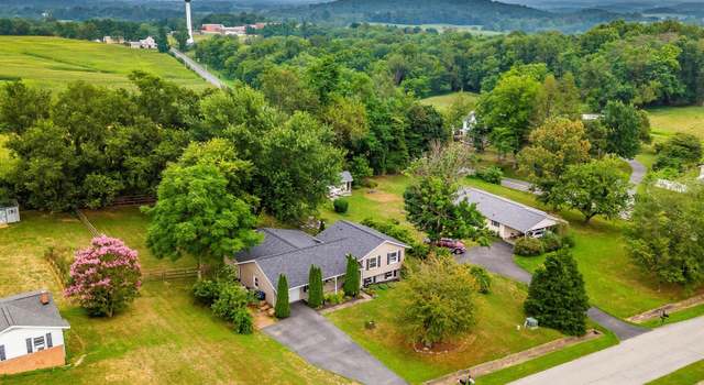 Photo of 9204 Oak Tree Cir, Frederick, MD 21701
