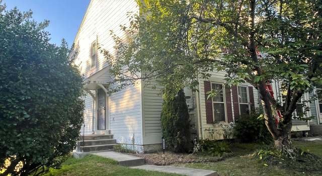 Photo of 18425 Honeylocust Cir, Gaithersburg, MD 20879