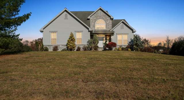 Photo of 635 Eagleview Dr, Mohrsville, PA 19541