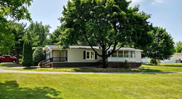Photo of 811 3rd St, Hamburg, PA 19526