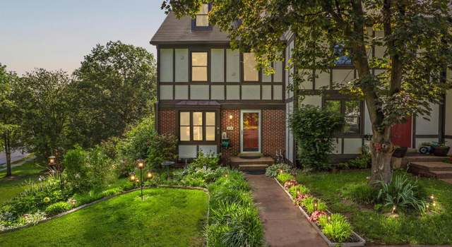 Photo of 259 Chelmsford Ct, Sterling, VA 20165