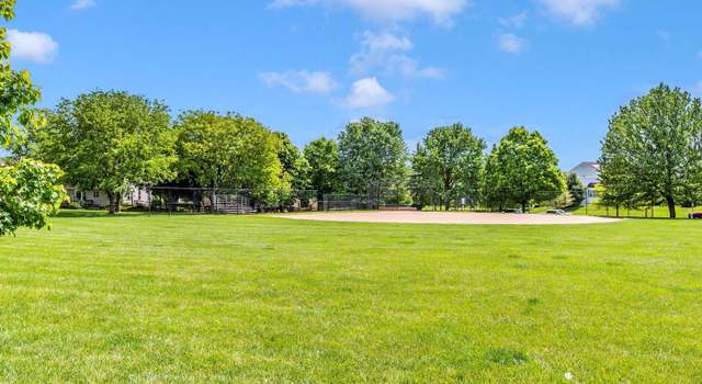 Photo of 16 Battery Bend Ct, Montgomery Village, MD 20886