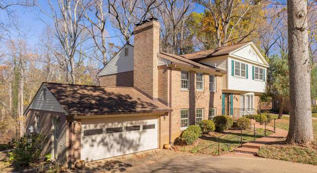 Photo of 1554 Forest Villa Ln, Mclean, VA 22101
