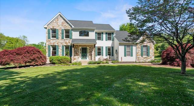 Photo of 7 Chimney Hill Dr, Lambertville, NJ 08530