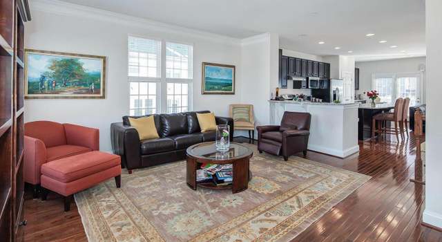 Photo of 3902 Halton Hall Ln, Burtonsville, MD 20866