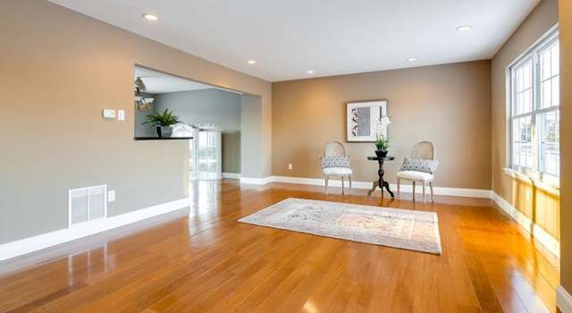 Photo of 21 Derby Dr, Glassboro, NJ 08028