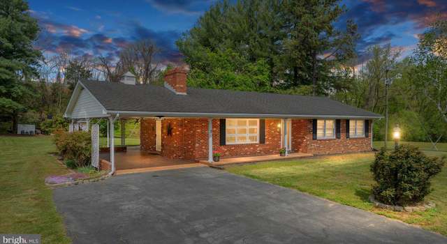 Photo of 2 Greenfield Rd, Luray, VA 22835