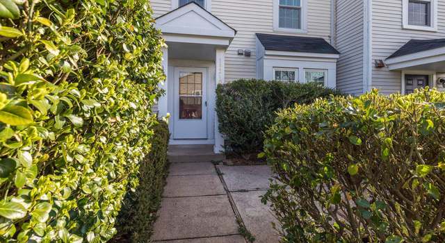 Photo of 14310 Johnny Moore Ct, Centreville, VA 20120
