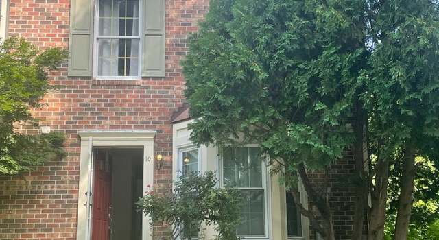 Photo of 10 Highlands Ct, Owings Mills, MD 21117