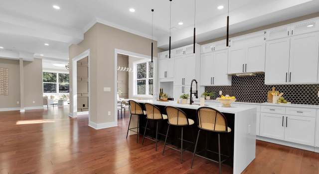 Photo of 10203 Drumm Ave, Kensington, MD 20895
