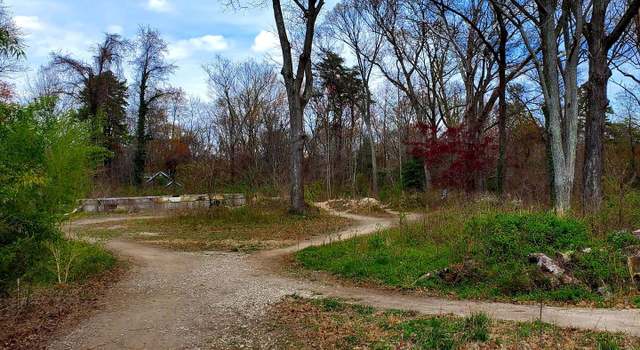 Photo of 8211 Harbor View Dr, Pasadena, MD 21122