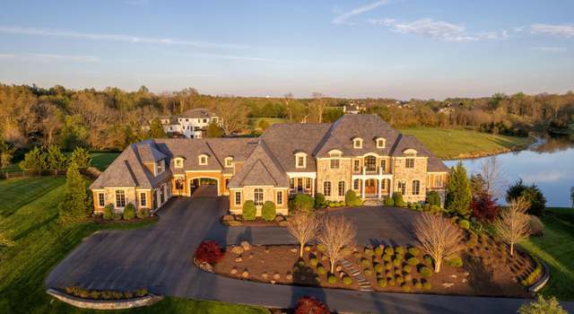 Photo of 22694 Creighton Farms Dr, Leesburg, VA 20175