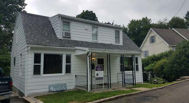 Photo of 48 York Farm Rd, Pottsville, PA 17901