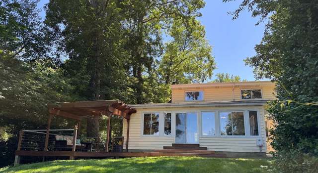 Property at 2946 Edgewater Dr, Edgewater, MD 21037, 4 beds, 2 baths