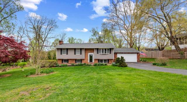 Photo of 2411 Nickoles Dr, Sykesville, MD 21784