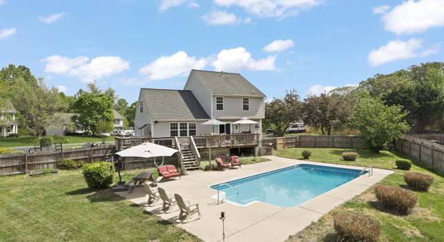 Property at 2006 Sierra Dr, Fredericksburg, VA 22405, 4 beds, 3.5 baths