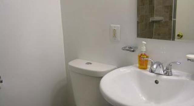 Photo of 13 Lake Ct, Rockville, MD 20853