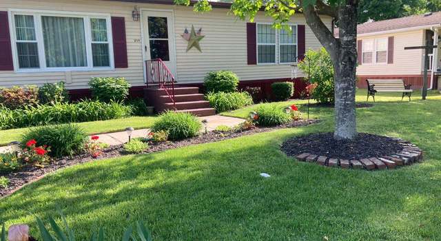 Photo of 874 Woodchuck Dr, Mount Laurel, NJ 08054