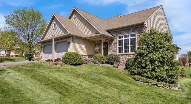 Photo of 41 Begonia Ct, Womelsdorf, PA 19567