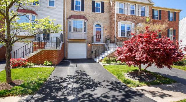 Photo of 4263 Sleepy Lake Dr, Fairfax, VA 22033